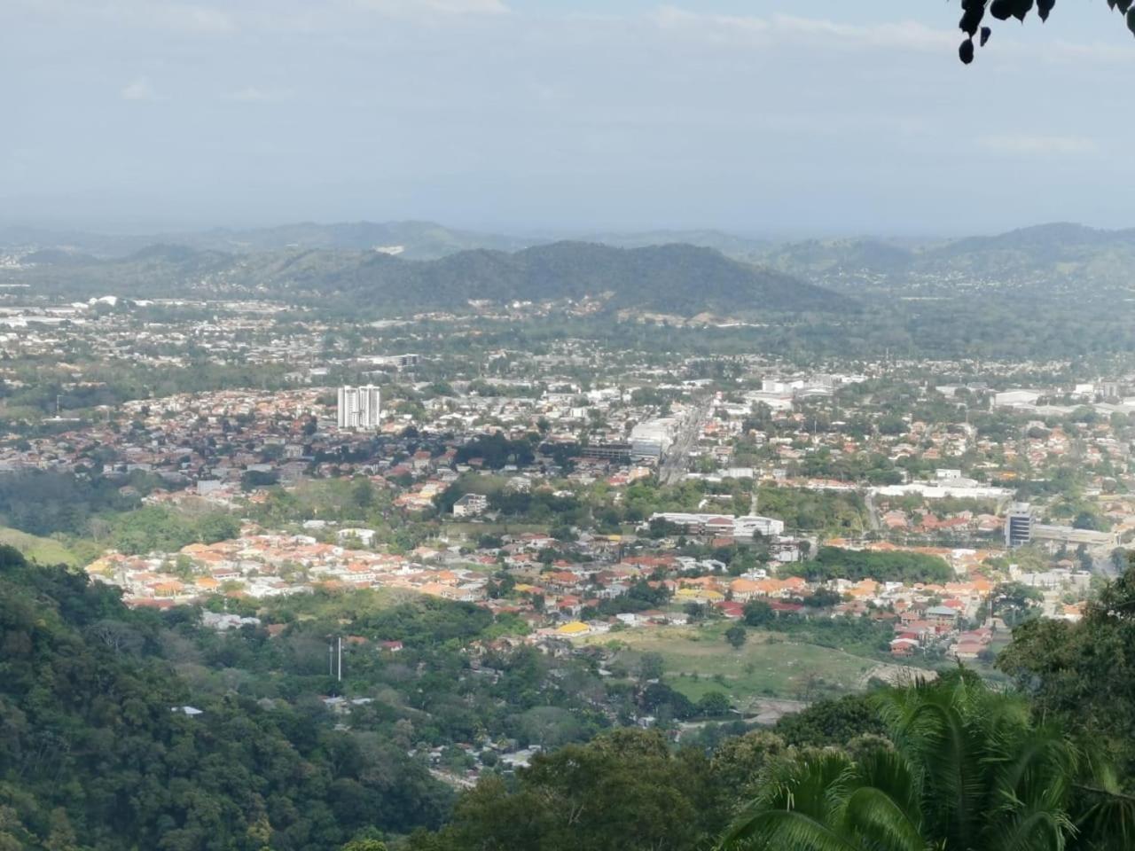 Hostal Juan Lindo San Pedro Sula Kültér fotó